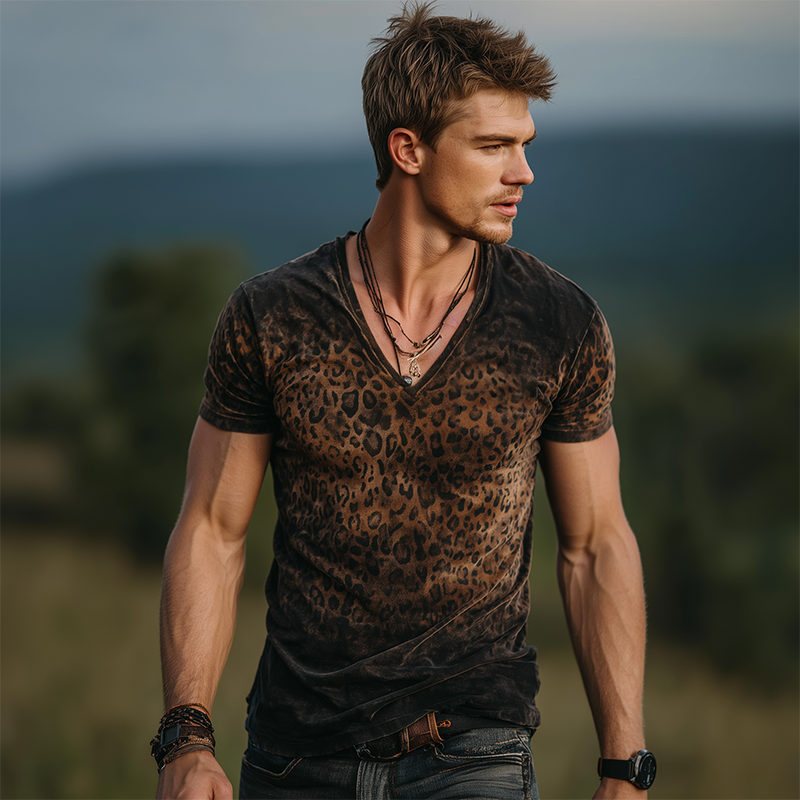Men's Retro Casual Gradient Leopard Velvet V-neck Short Sleeve T-shirt MTA1072G3TO
