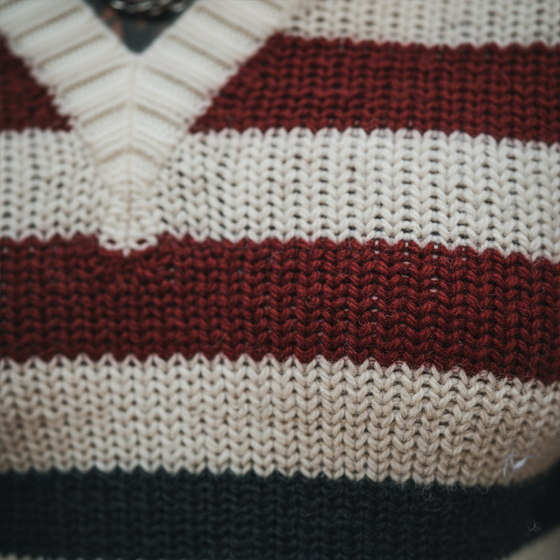 Men's Autumn Retro Contrast Striped Cotton Knitted V-Neck Sweater MTA1669J6P