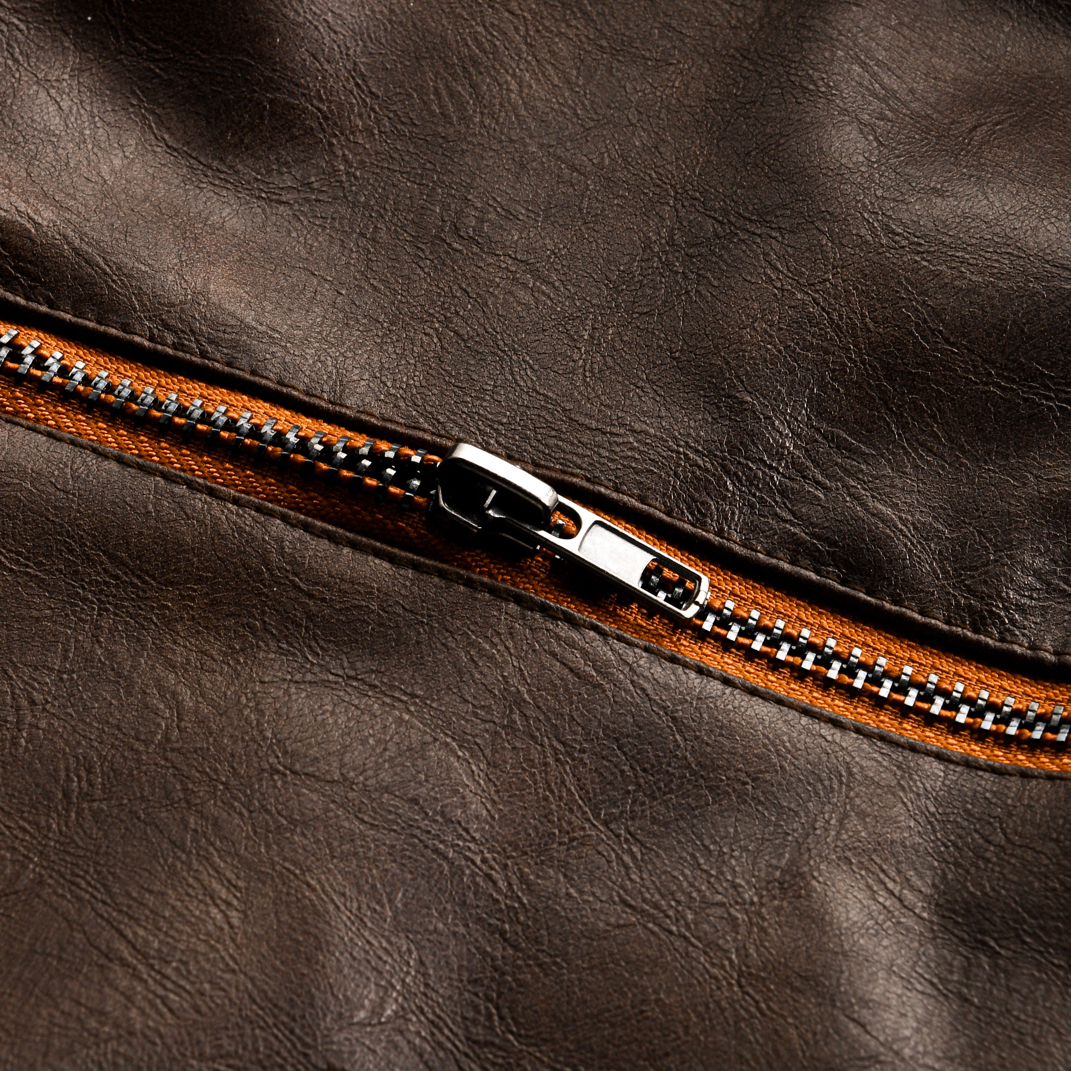 Veste en cuir à fermeture éclair vintage pour homme 09536541U