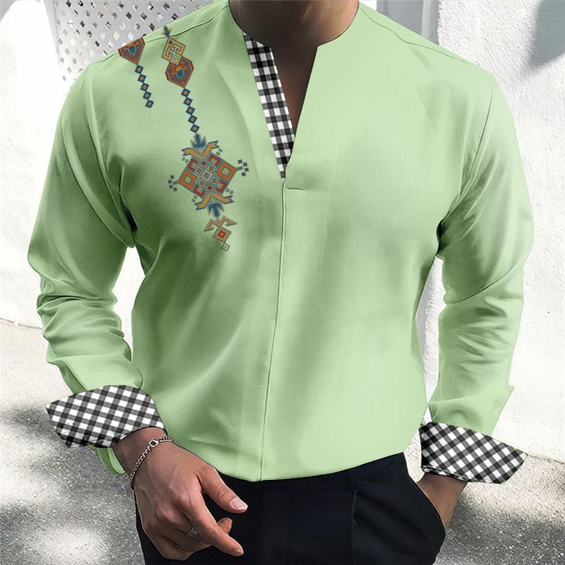 Camisa de manga larga con cuello en V y estampado étnico con costuras a cuadros para hombre 80938945Z