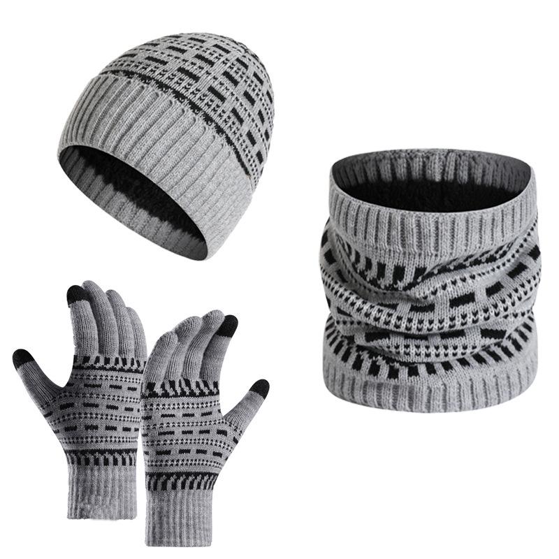 Dreiteiliges Set aus warmer Strickmütze, Schal und Handschuhen für Herren 65725898F