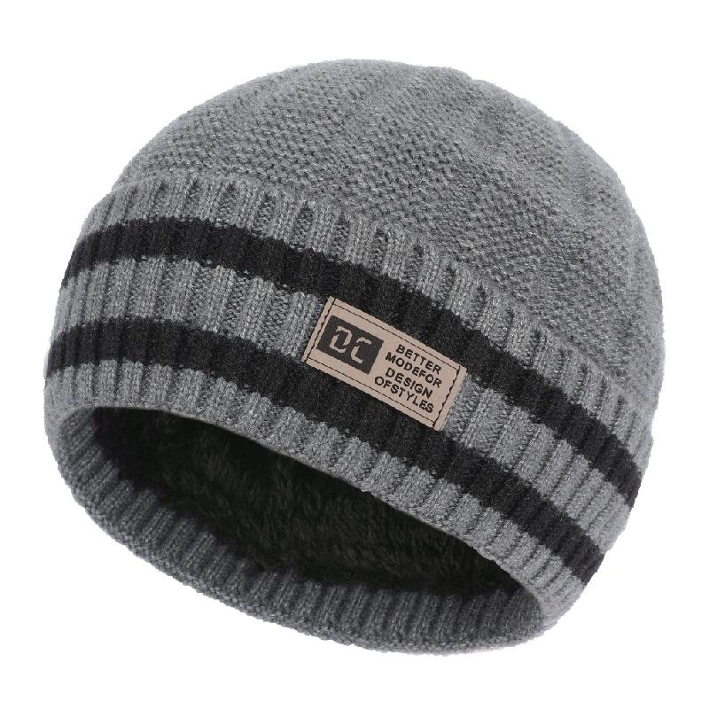Cappello caldo e versatile lavorato a maglia da uomo 40704307F