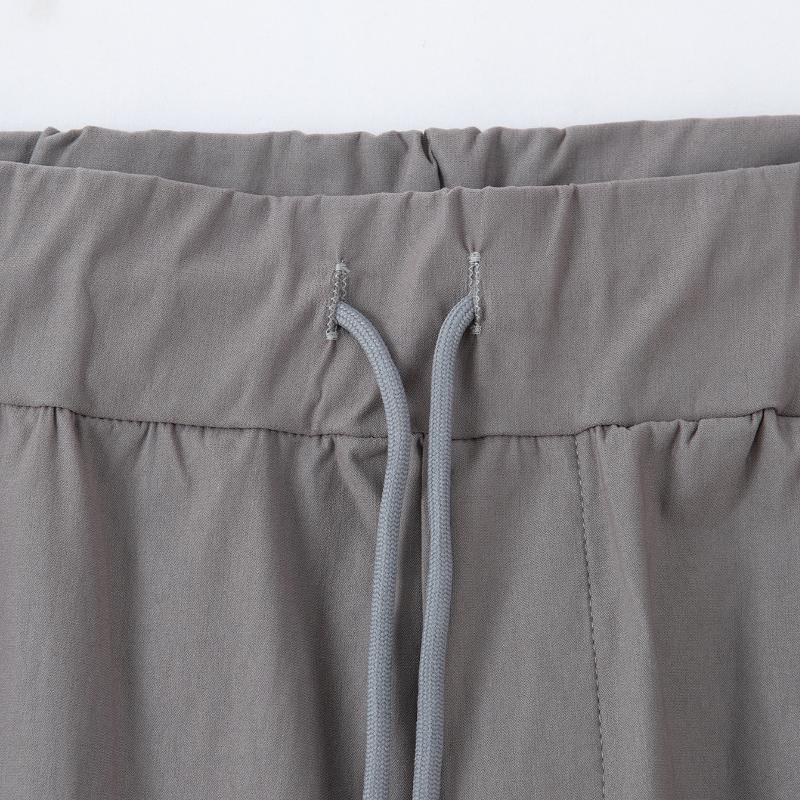 Lässige, einfarbige Hose mit Kordelzug für Herren 16640430Y