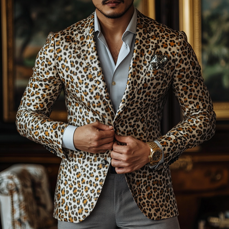 Herremote Leopard Satin Peak Lapel Blazer med to knapper 46728372Z