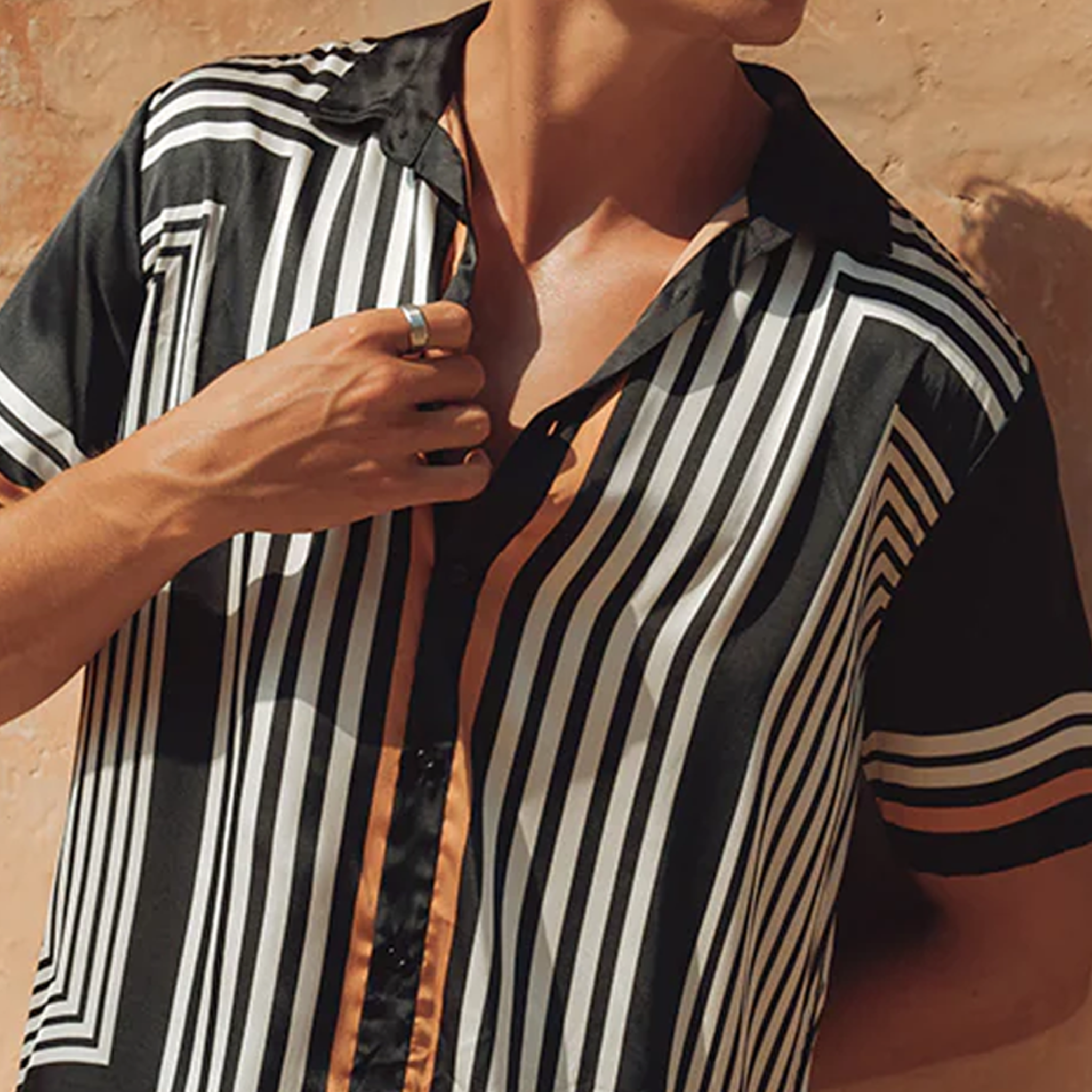 Men's Retro Casual Contrast Stripe Printed Satin Short Sleeve Shirt MTA2177G6K