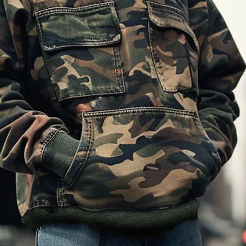 【Expédition 24 heures】Sweat à capuche à manches longues avec poche à rabat et imprimé camouflage vintage pour homme 44391826M