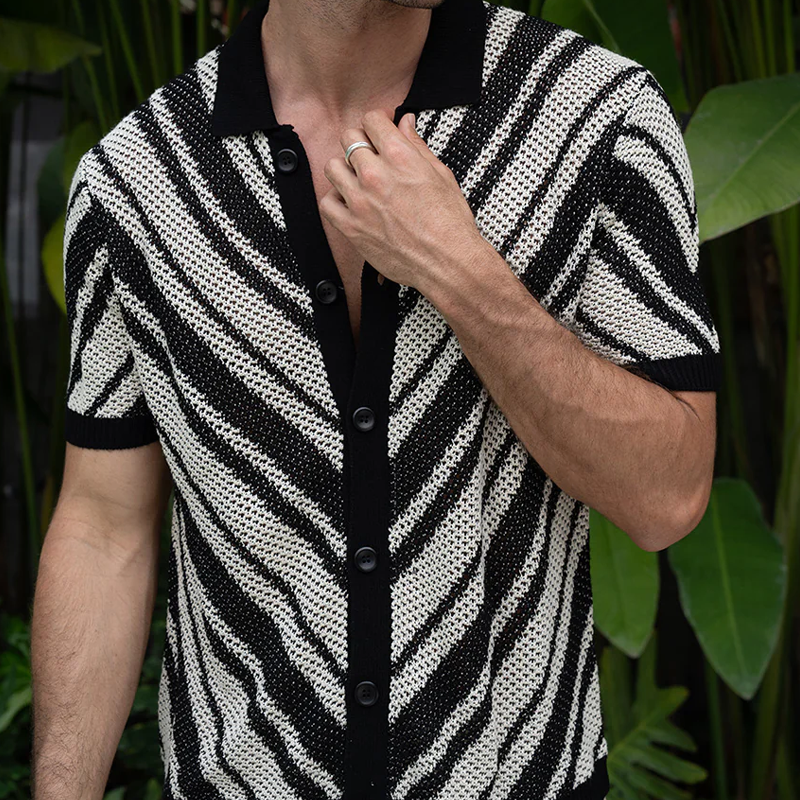 Men's Spring And Summer Fashion Retro Hollow Striped Knitted Short-sleeved Shirt MTA0473G8K