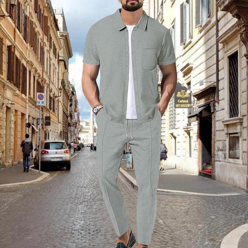 Completo da uomo con camicia e pantaloni a maniche corte in tinta unita a nido d'ape 59383797X