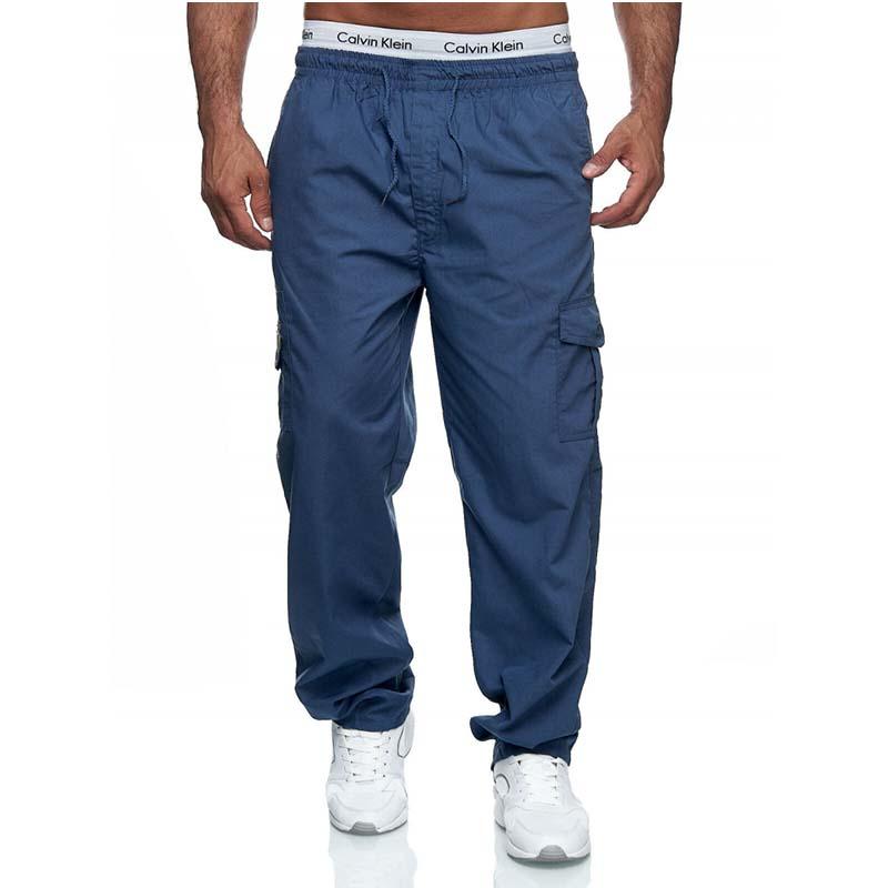 Pantalones cargo rectos holgados con múltiples bolsillos clásicos e informales para hombre 77972988K