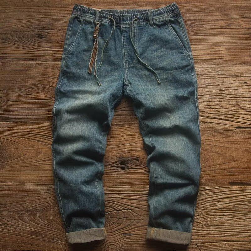 Lässige, einfarbige, gerade geschnittene Jeans mit Kordelzug für Herren 92815137Y