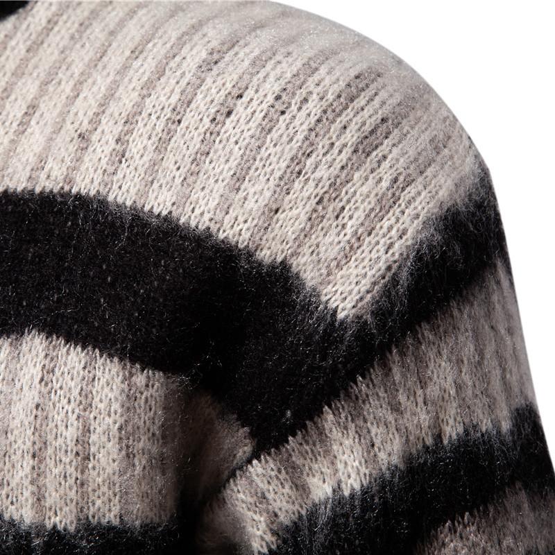 Men's Casual Round Neck Striped Jacquard Pullover Knitted Sweater 81846774M