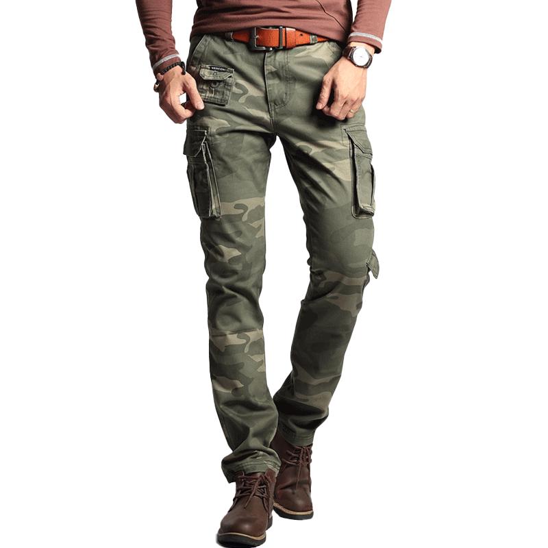 Pantalones cargo ajustados de algodón con múltiples bolsillos y diseño de camuflaje para hombre 08327889Z